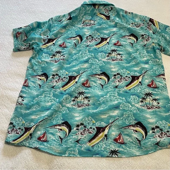 Tropical Shark Print Shirt‎ Size XL
Caribbean  or Cruise attire - Picture 6 of 6